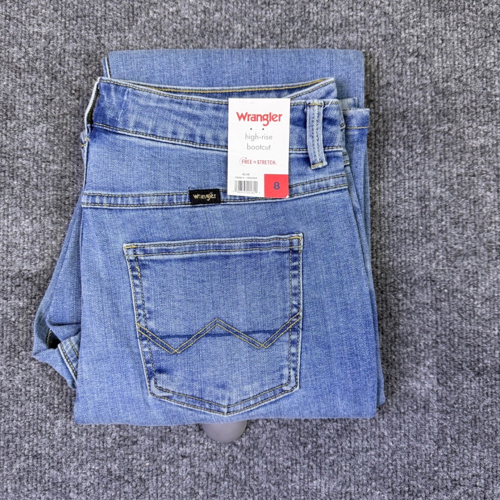 Wrangler High Rise Bootcut Jeans Blue Free To Stretch Denim Size 8 1802564 NWT